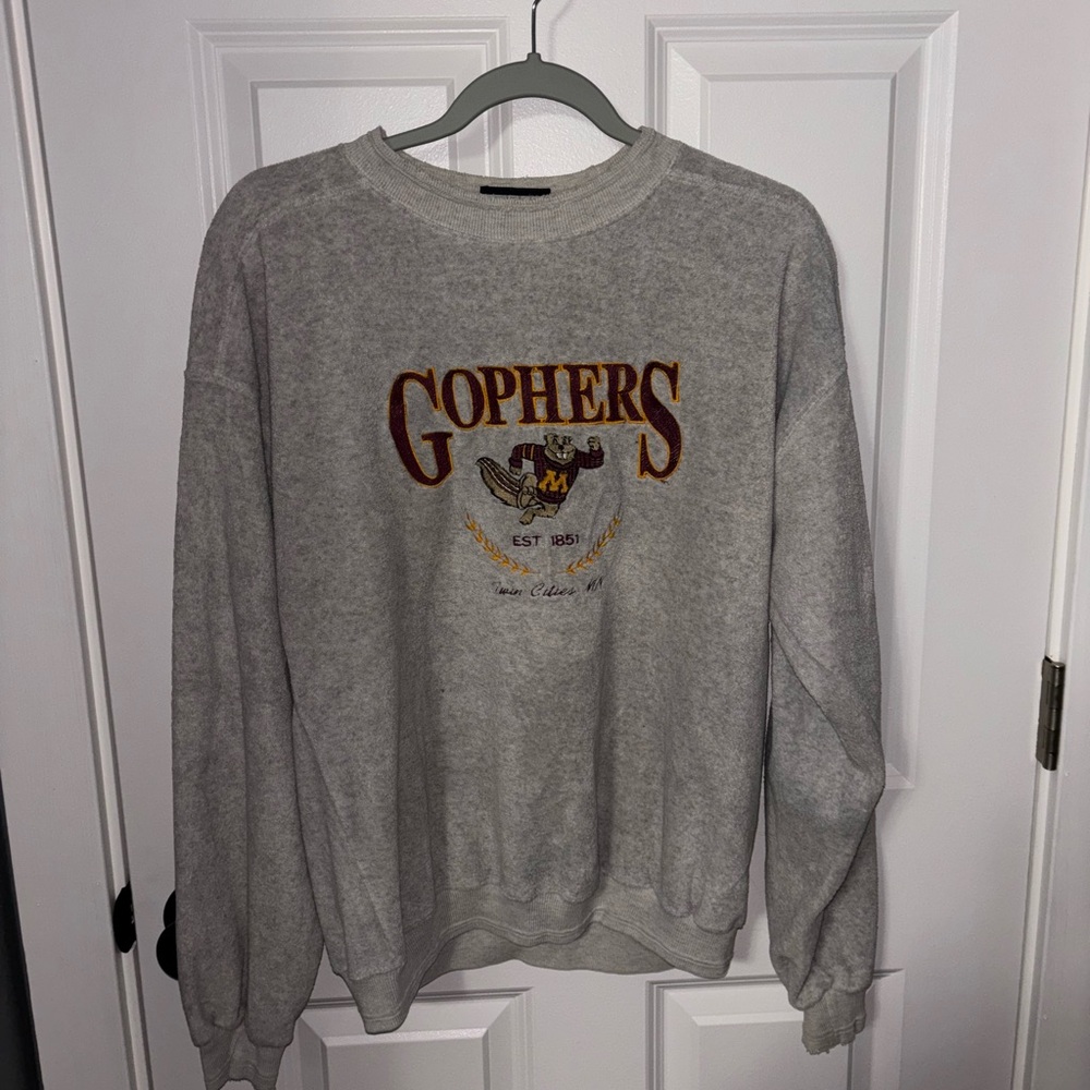 Gophers Gray Crewneck Sweatshirt with Chest Graphic